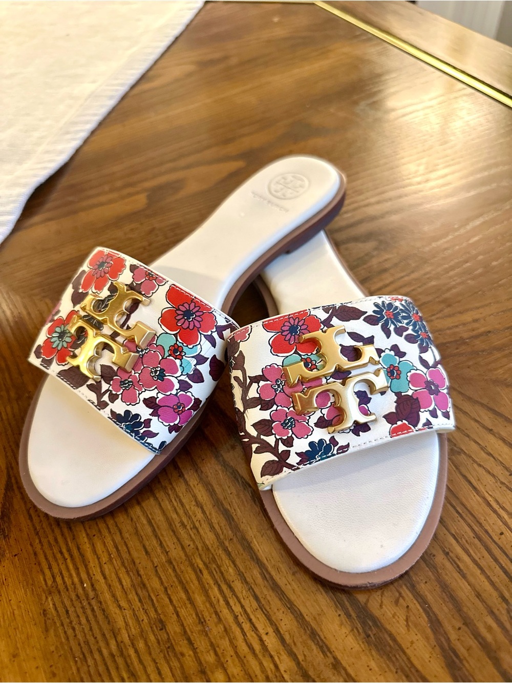 Tory Burch White Floral Logo Slide Sandals with Gold Emblem